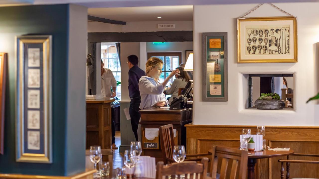 Hotel The Bell - Brunning And Price Alderminster Esterno foto