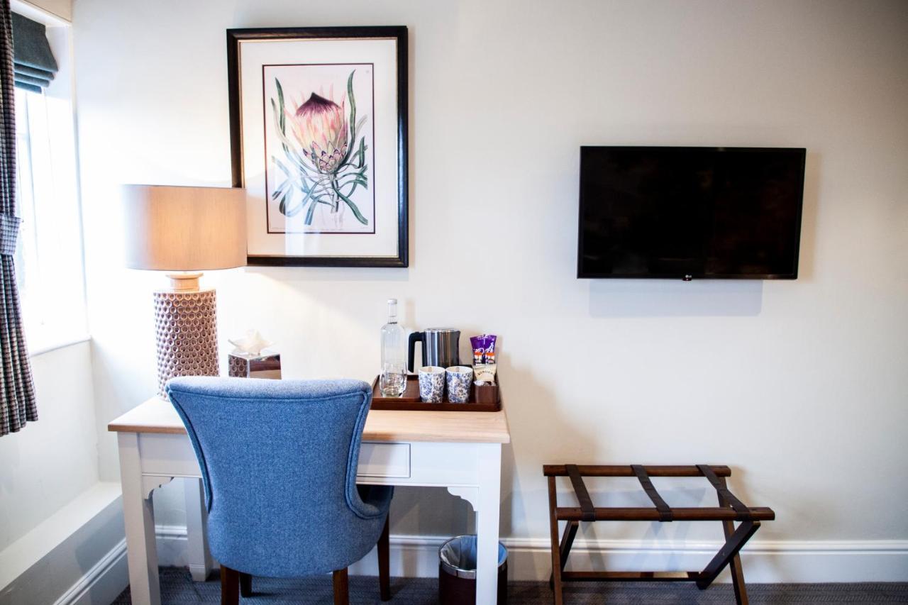 Hotel The Bell - Brunning And Price Alderminster Esterno foto