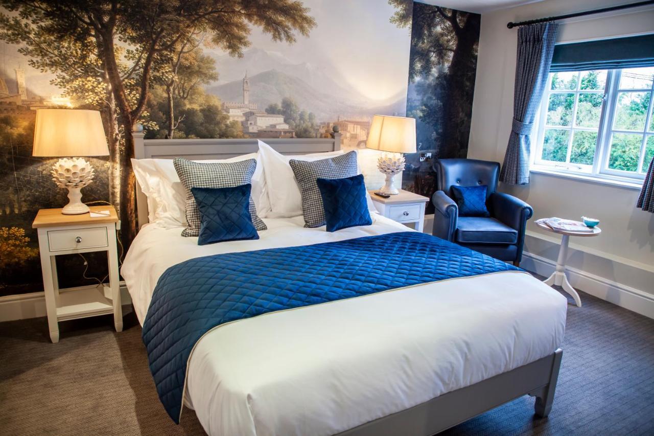 Hotel The Bell - Brunning And Price Alderminster Esterno foto