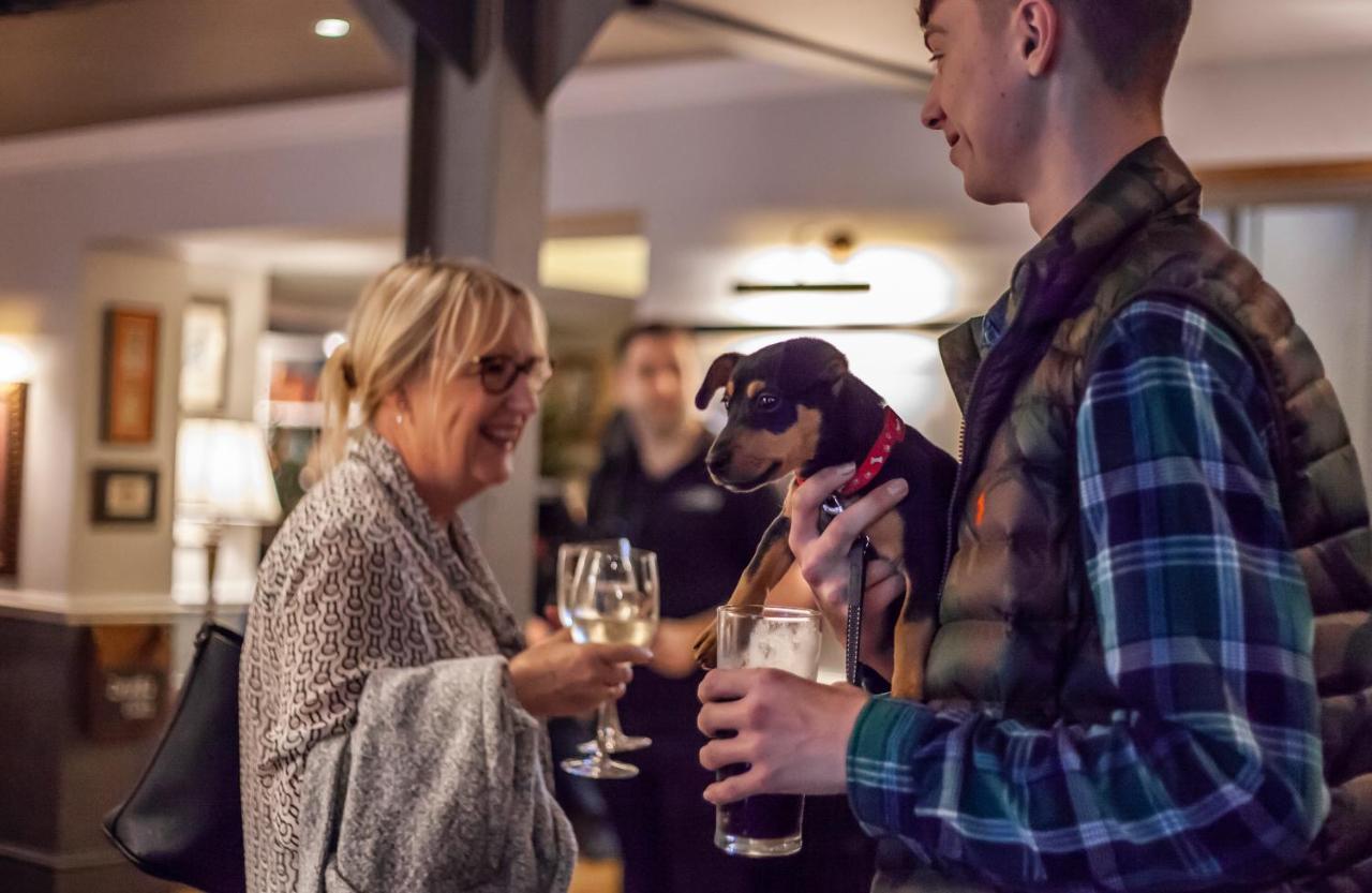 Hotel The Bell - Brunning And Price Alderminster Esterno foto