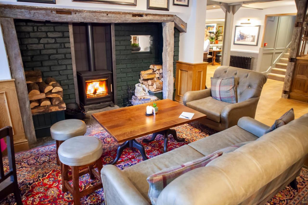 Hotel The Bell - Brunning And Price Alderminster Esterno foto